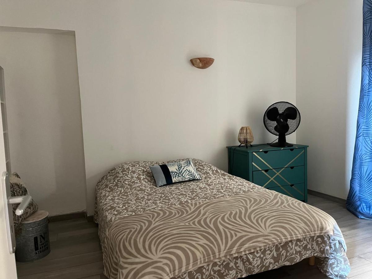 Atypique Daire Châteauneuf-de-Gadagne Dış mekan fotoğraf